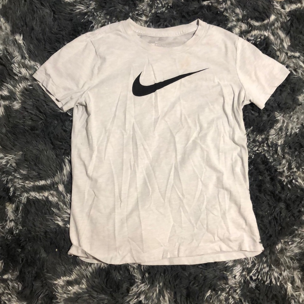 Women’s nike tshirt